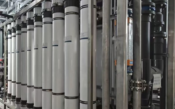 以改性納濾、反滲透膜+MVR蒸發為核心的零排放處理技術工藝包與產品